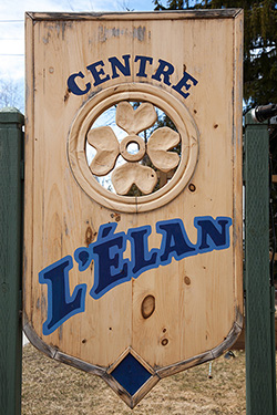 Centre l'Élan de Magog - organisme communautaire en santé mentale qui priorise les thérapies par les arts et la créativité comme outils au rétablissement